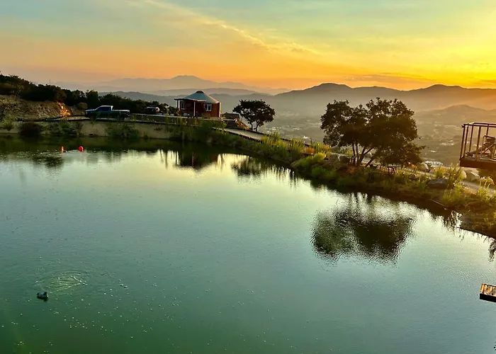 Fallbrook Airplane Home W/ Fire Pit & Mtn Views!